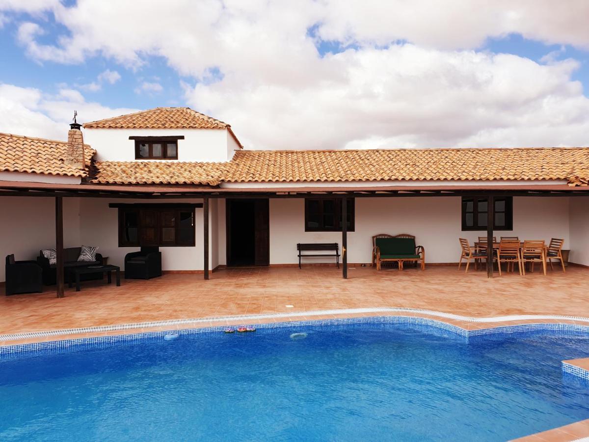 Villa Las Palmeras Антіґуа Екстер'єр фото