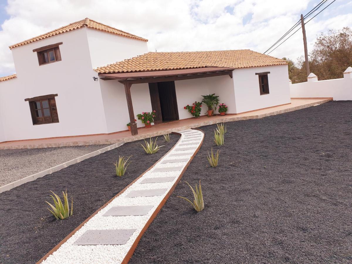Villa Las Palmeras Антіґуа Екстер'єр фото